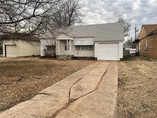 423 N Main St, Hobart, OK 73651