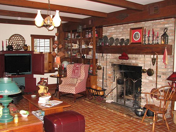2nd image of 186 County Road 327