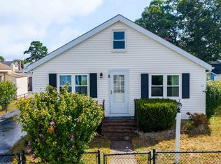 8 Barnes St, Wareham, MA 02571