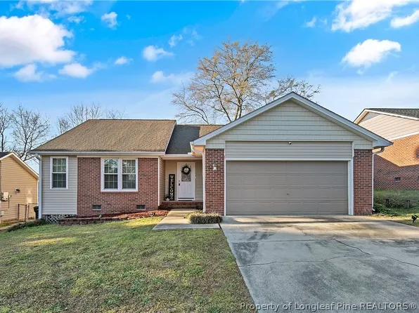 5689 Pepperbush Dr, Fayetteville, NC 28304
