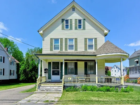 81 Oak St, Taunton, MA 02780