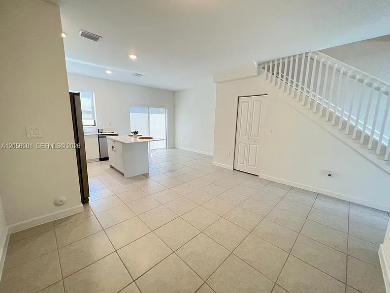 11846 SW 246th Ln #11846 — Photo 9