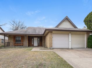 406 Kalmia Dr, Arlington, TX 76018