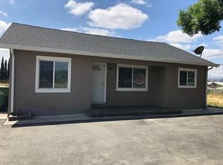 1260 E San Martin Ave, San Martin, CA
