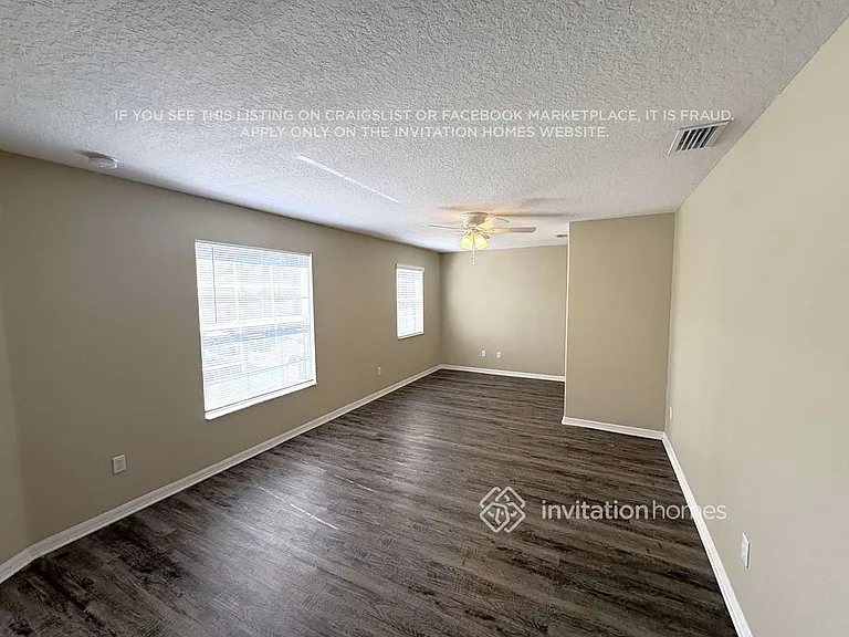 16138 Bridgepark Dr — Photo 10