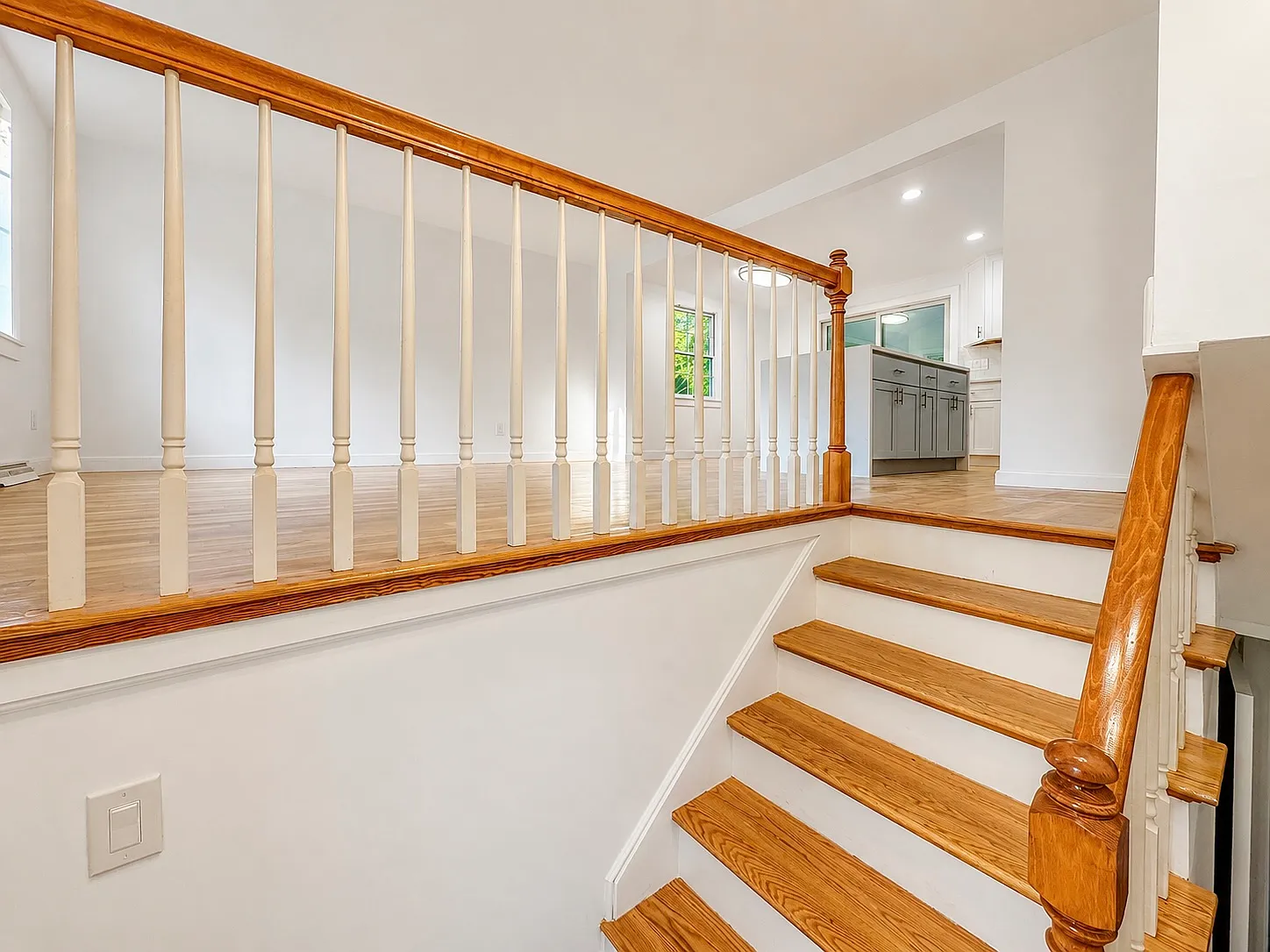 4 bed, 2346 sqft, $4,500 — Photo 4