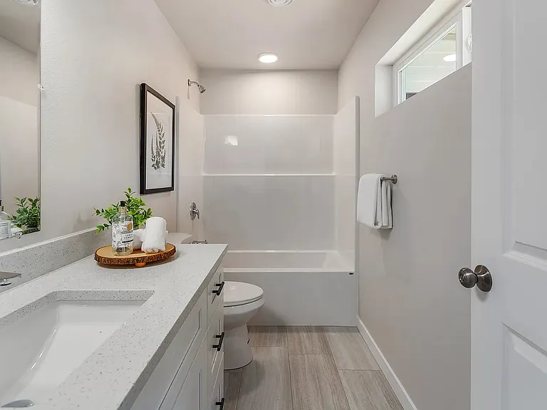 6400 Pacific Ave #203 — Photo 6