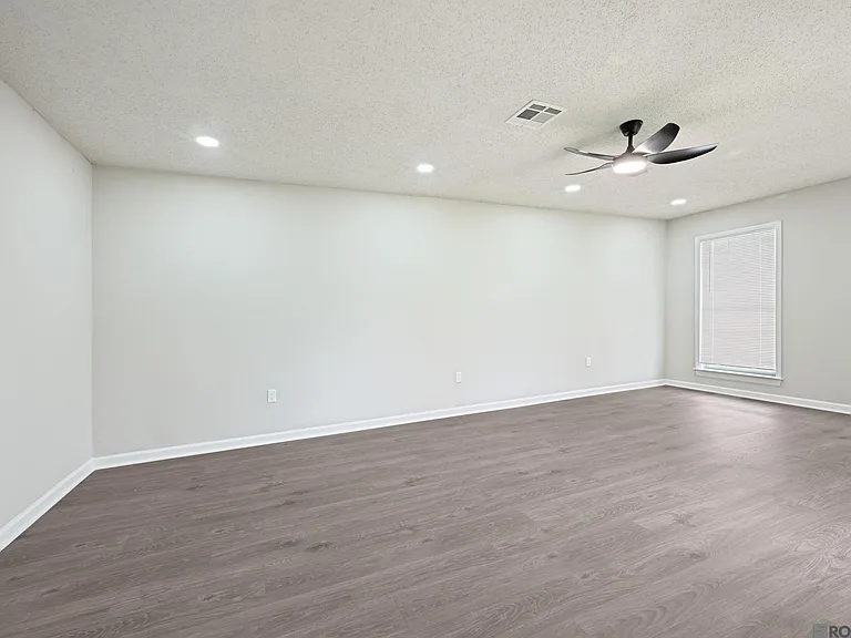 8724 Metairie Dr — Photo 7