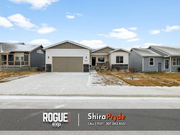 953 S 5th Ave, Mills, WY 82604