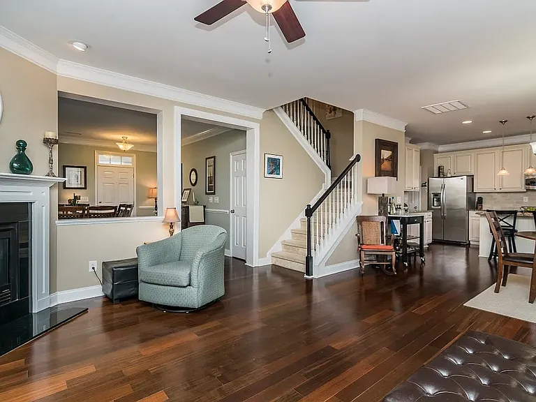 4012 Jockey Club Cir — Photo 4