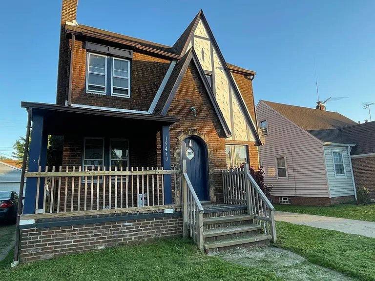 19450 Monterey Ave — Photo 13
