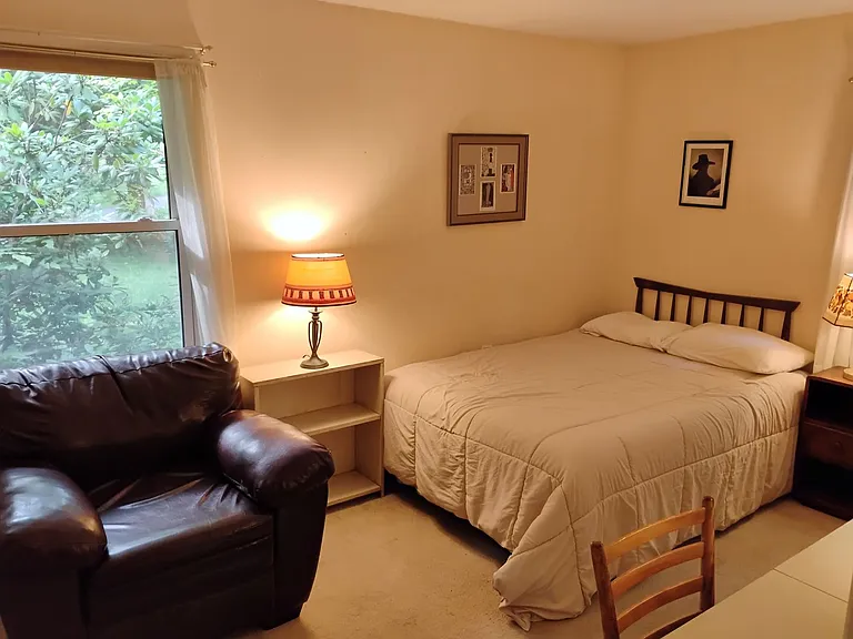 200 Garey Rd — Photo 15