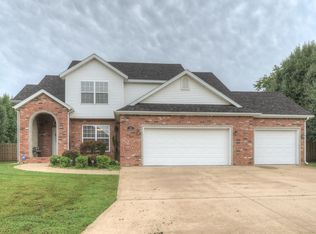 910 W Briarbrook Ln, Carl Junction, MO 64834
