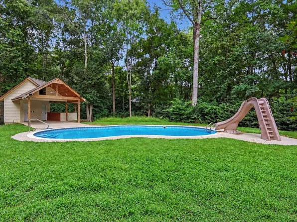 4808 Stoneyoak Ln, Raleigh, NC 27610