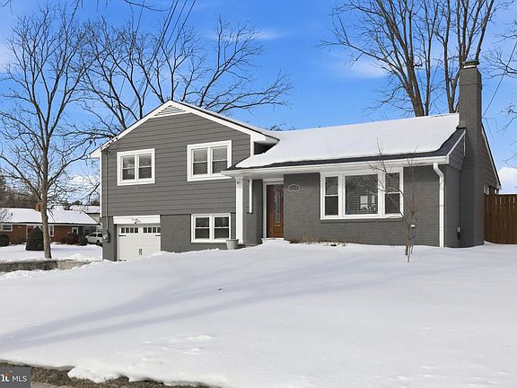 3rd image of 6728 Hopewell Ave