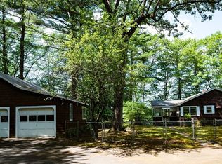 320 Fort Pond Rd, Lancaster, MA 01523