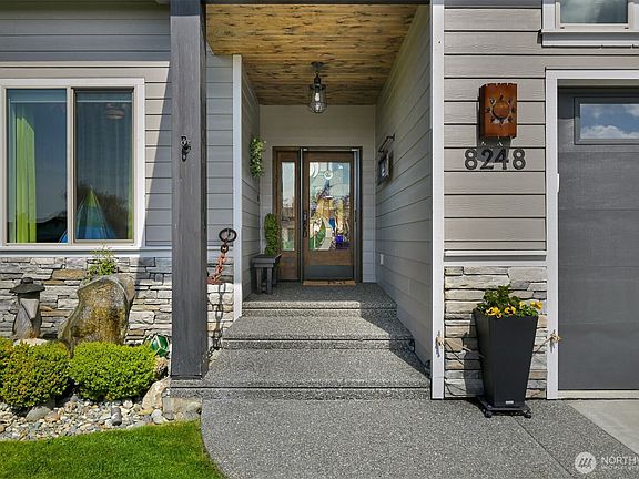5th image of 8248 Cowichan Road