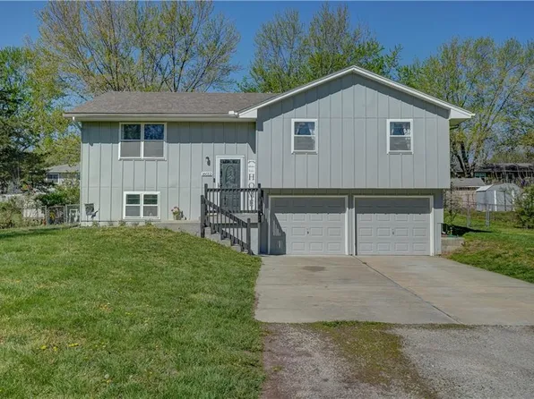 16012 Lawrence Ave, Belton, MO 64012