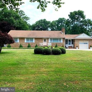 1126 Parkway Ave, Ewing, NJ, 08628