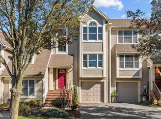 6 Liberty Ct, Carlisle, PA 17015