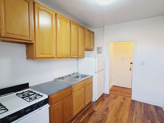 2nd image of 5101 13th Ave APT 3D