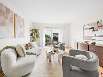 1600 N Hobart Blvd APT 11, Los Angeles, CA, 90027