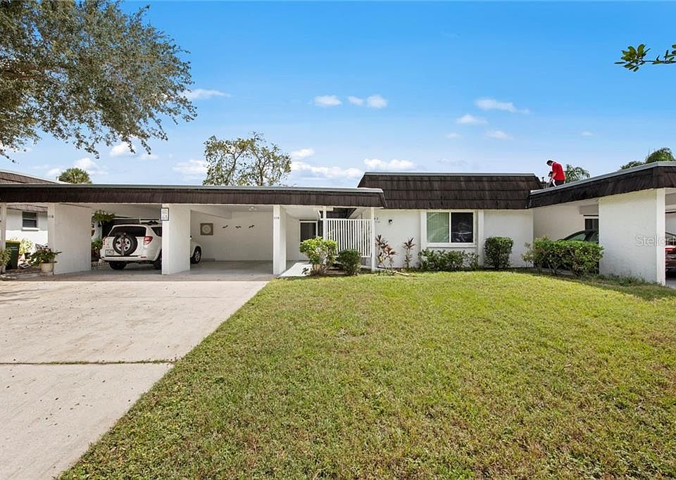 1st image of 1114 Breezemont Dr #2