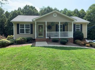 175 N Bridgewater Rd, Mount Airy, NC 27030