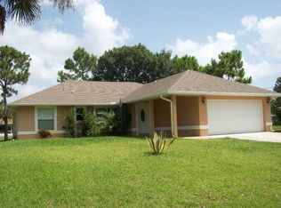 625 Albatross Ter, Sebastian, FL 32958