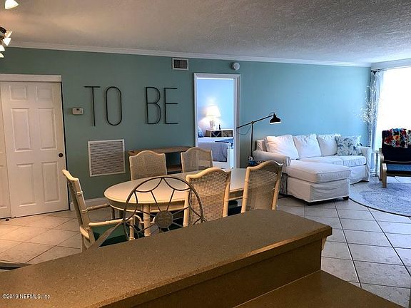 4th image of 1601 Ocean Dr #508