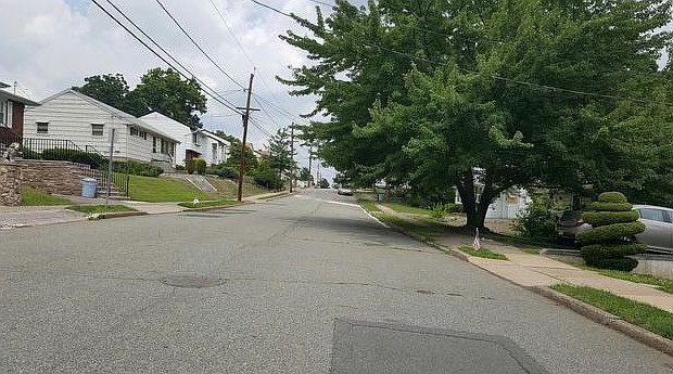 2nd image of 174 Washington Pl