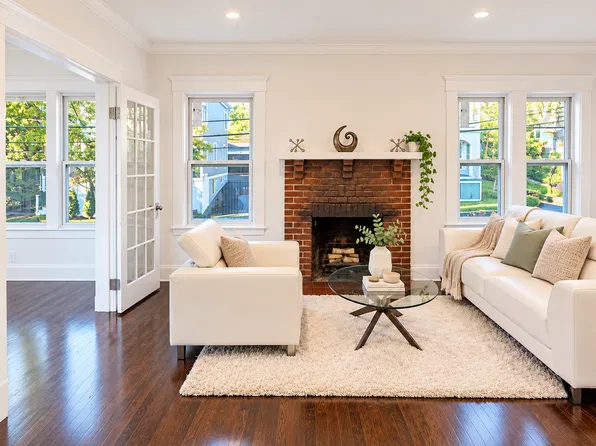 15 Howard St, Arlington, MA