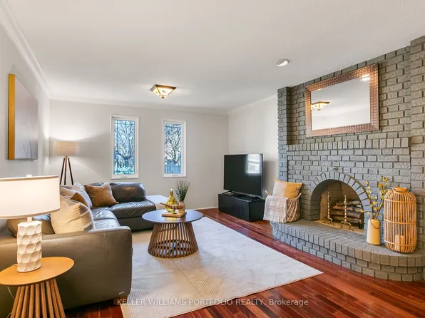 4 Neiltree Ct, Toronto, ON M9C 5C3