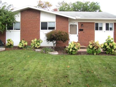 15046 Hix St, Livonia, MI, 48154