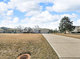 643 W 78th Ave, Merrillville, IN 46410