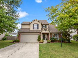 10220 Night Hawk Dr, Fishers, IN 46037