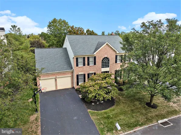 127 Spyglass Dr, Blue Bell, PA 19422
