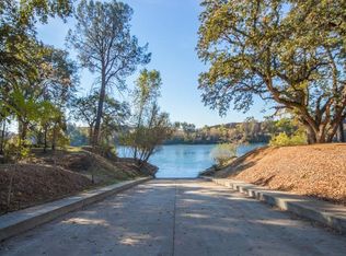 6600 Riverside Dr, Redding, CA 96001