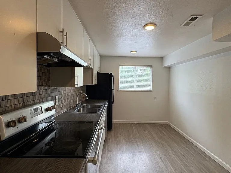 Lime Apartments — Photo 2