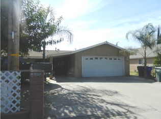 295 W Citrus Dr, Farmersville, CA 93223