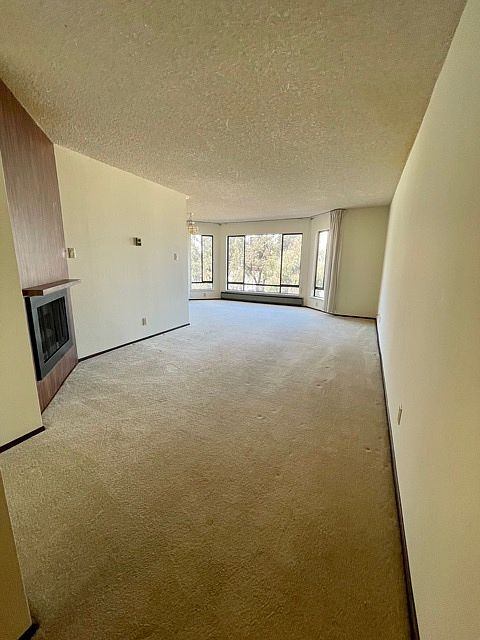 1st image of 1949 Chestnut St #201