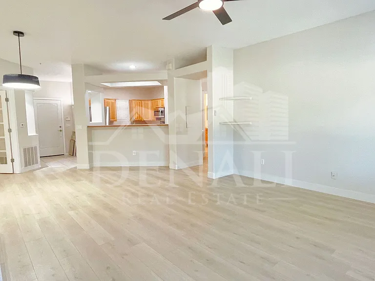 11500 E Cochise Dr #1007 — Photo 6