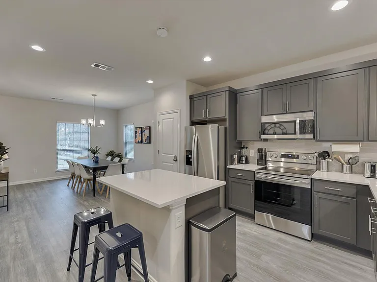 1525 Doyle Ave — Photo 13