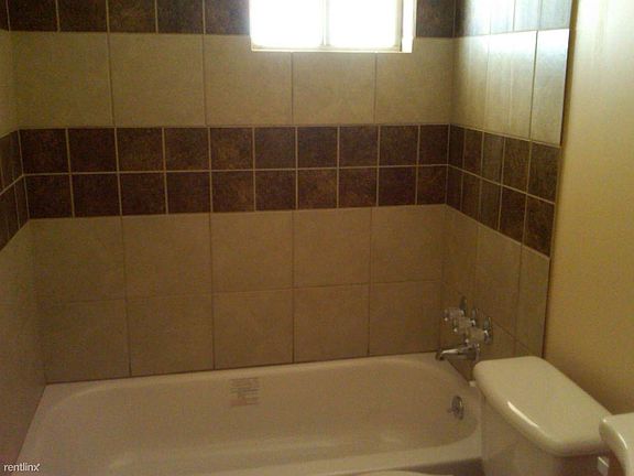 Bathroom Tub