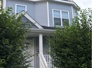 206 Scofield Ave, Bridgeport, CT 06605