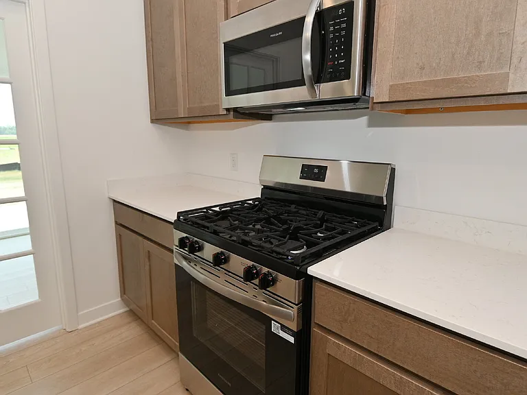 8118 Ridge Line Dr — Photo 24