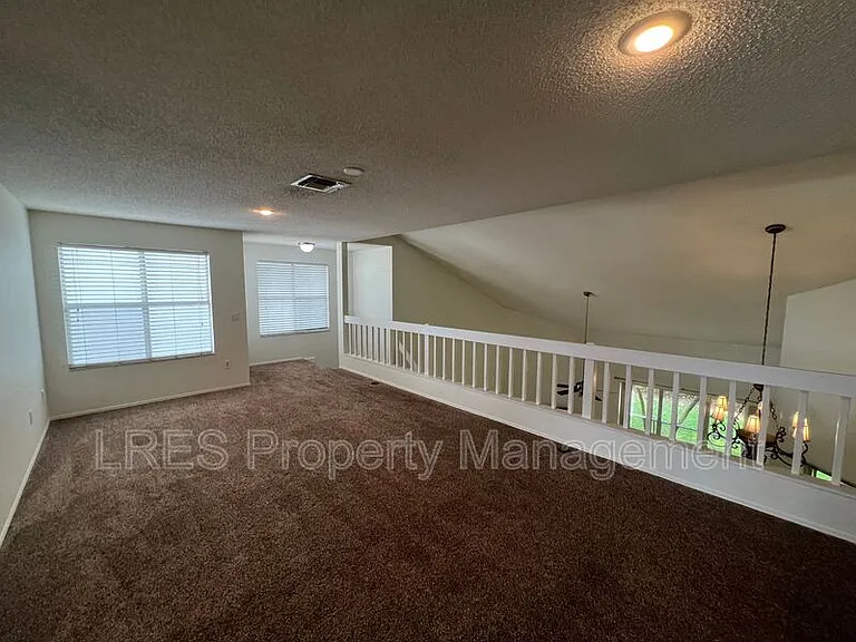 1605 Slash Pine Pl — Photo 22