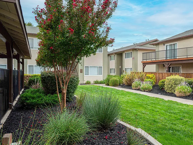 The Villas at Fair Oaks — Photo 22