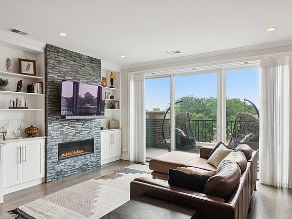 3rd image of 5137 N Lincoln Ave #4S