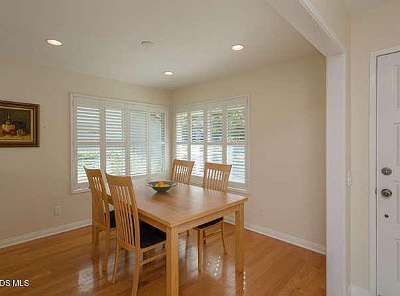 Blue Oak Ave Thousand Oaks CA-small-005-